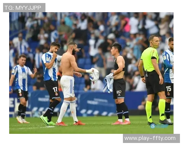 西甲历史上单一俱乐部出场超过500次的传奇球员盘点